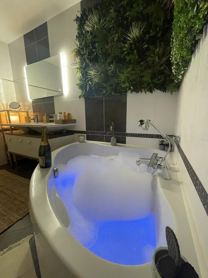 Cosy Et Jardin Panoramique Apartment Морле Екстериор снимка
